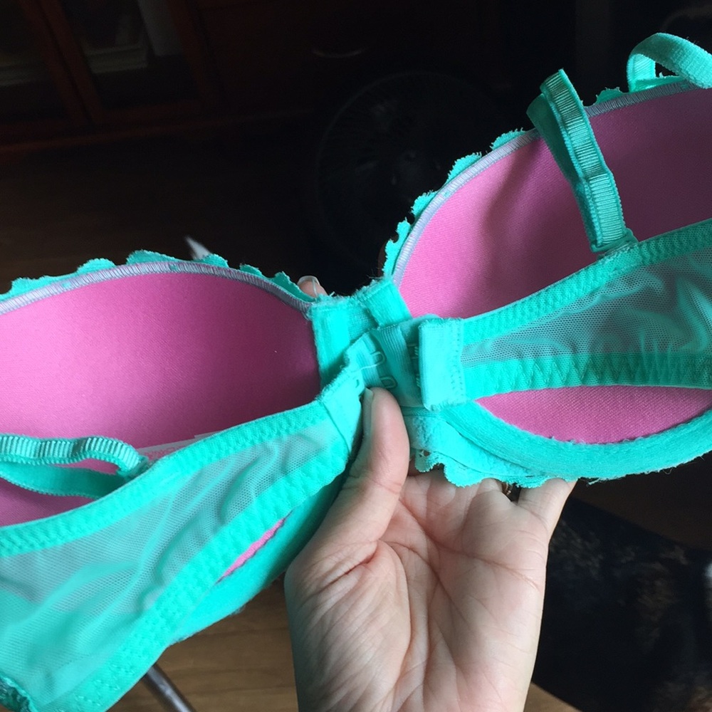 Victoria's Secret PINK Date Bra - Picture 4 of 5